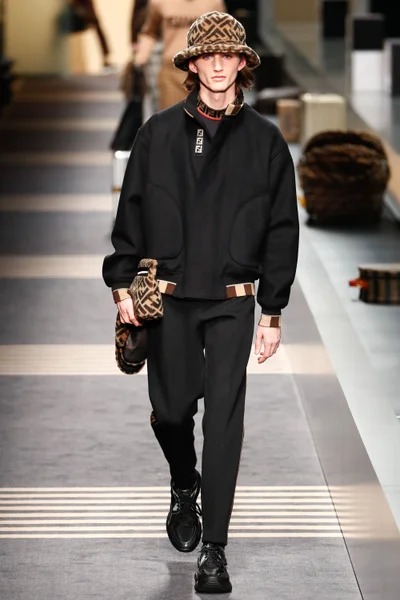 Look 5